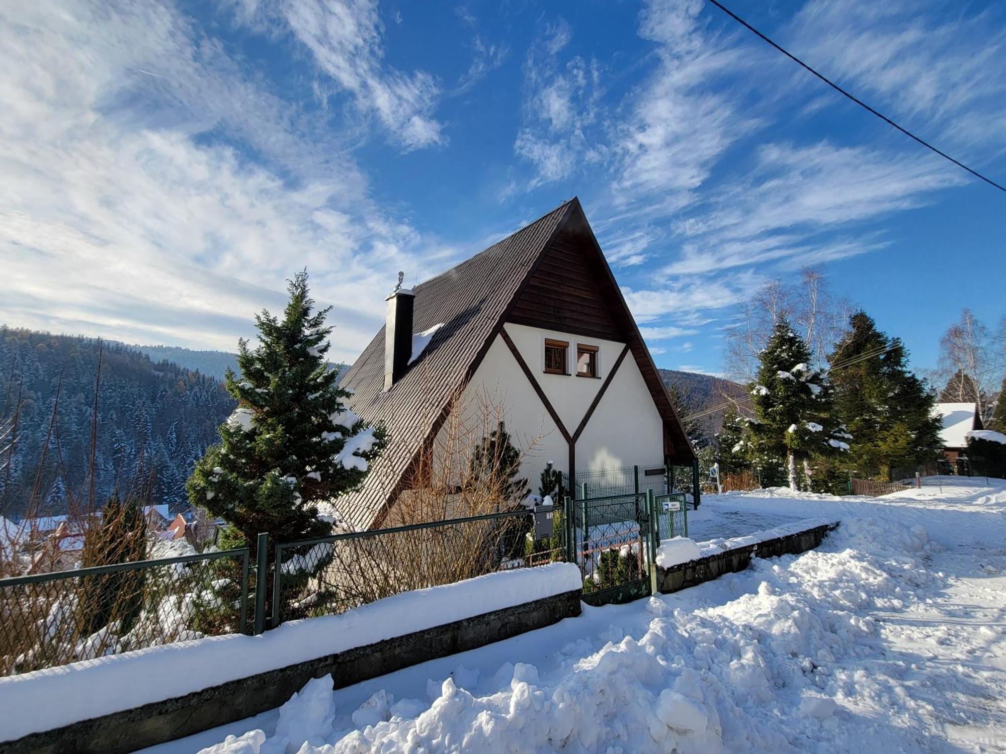 Chatka Beskidzka Villa Targanice Esterno foto